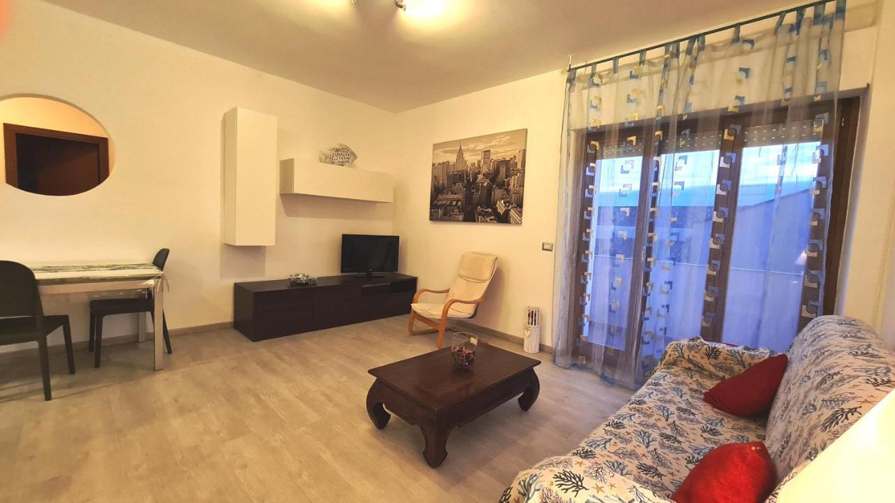 Appartamento In Centro Fronte Spiaggia Del Lido Con Terrazza Vista Mare E Wi-Fi Алгеро Екстериор снимка